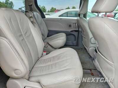 Zdjęcie 11 z 13 samochodu: 2011 TOYOTA SIENNA XLE 8-PASSENGER VIN:5TDYK3DC8BS071871 - miniatura