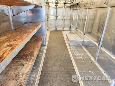Zdjęcie 11 z 13 samochodu: 2007 FREIGHTLINER CHASSIS M LINE WALK-IN VAN VIN:4UZAANBW17CX54089 - miniatura
