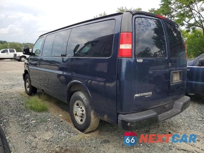 Trzecie zdjęcie samochodu z tyłu: 2008 CHEVROLET EXPRESS G2500 VIN:1GAGG25K981181615 - miniatura