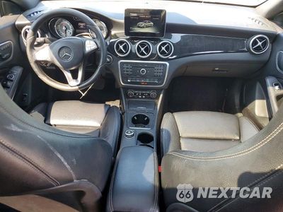 Zdjęcie 8 z 12 samochodu: 2016 MERCEDES-BENZ CLA 250 4MATIC VIN:WDDSJ4GB1GN355864 - miniatura