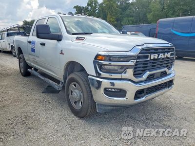 Czwarte zdjęcie samochodu z boku: 2026 RAM 2500 TRADESMAN VIN:3C63R5CL3TG152397 - miniatura