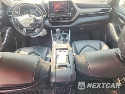 Zdjęcie 8 z 14 samochodu: 2021 TOYOTA HIGHLANDER XLE VIN:5TDGZRBH3MS102035 - miniatura