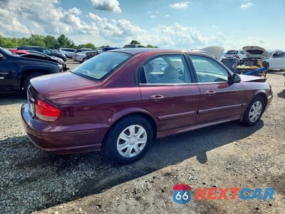 Trzecie zdjęcie samochodu z tyłu: 2003 HYUNDAI SONATA BASE VIN:KMHWF25H33A855465 - miniatura