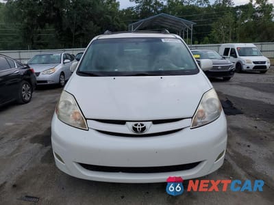Piąte zdjęcie samochodu w środku: 2010 TOYOTA SIENNA XLE VIN:5TDYK4CC5AS303560 - miniatura