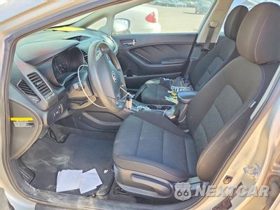 Zdjęcie 7 z 12 samochodu: 2014 KIA FORTE LX VIN:KNAFK4A6XE5191156 - miniatura