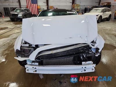 Piąte zdjęcie samochodu w środku: 2014 FORD MUSTANG VIN:1ZVBP8AM8E5310893 - miniatura