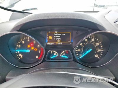 Zdjęcie 9 z 14 samochodu: 2017 FORD ESCAPE SE VIN:1FMCU9G92HUD53995 - miniatura