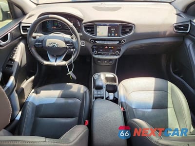 Zdjęcie 8 z 13 samochodu: 2019 HYUNDAI IONIQ LIMITED VIN:KMHC05LH0KU034992 - miniatura