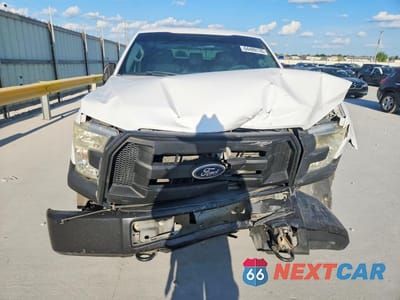Piąte zdjęcie samochodu w środku: 2016 FORD F150 SUPER CAB VIN:1FTFX1EF9GKF56363 - miniatura