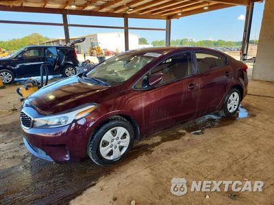2017 KIA FORTE LX 3KPFK4A72HE131618 - główne zdjęcie licytacji z USA - miniatura