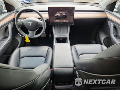 Zdjęcie 8 z 13 samochodu: 2024 TESLA MODEL Y VIN:7SAYGDED9RF055498 - miniatura