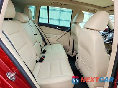 Zdjęcie 10 z 13 samochodu: 2015 VOLKSWAGEN TIGUAN S VIN:WVGBV7AX4FW098949 - miniatura