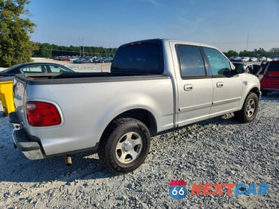 Trzecie zdjęcie samochodu z tyłu: 2001 FORD F150 SUPERCREW VIN:1FTRW07L31KA40780 - miniatura