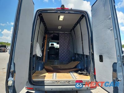 Zdjęcie 10 z 13 samochodu: 2019 MERCEDES-BENZ SPRINTER 2500/3500 DELIVERY VAN VIN:WD4PF1CD8KP134269 - miniatura