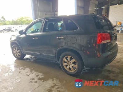 Drugie zdjęcie samochodu z przodu: 2011 KIA SORENTO LX VIN:5XYKTCA1XBG140174 - miniatura