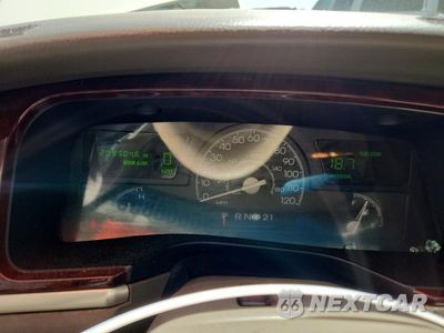 Zdjęcie 9 z 12 samochodu: 2005 LINCOLN TOWN CAR SIGNATURE VIN:1LNHM81W65Y622633 - miniatura