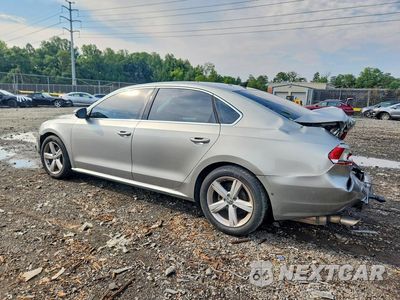 Drugie zdjęcie samochodu z przodu: 2012 VOLKSWAGEN PASSAT SE VIN:1VWBP7A36CC034384 - miniatura