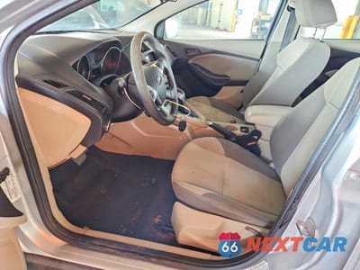 Zdjęcie 7 z 12 samochodu: 2012 FORD FOCUS SE VIN:1FAHP3K25CL452579 - miniatura