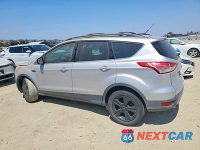 Drugie zdjęcie samochodu z przodu: 2014 FORD ESCAPE SE VIN:1FMCU0GX3EUA85044 - miniatura