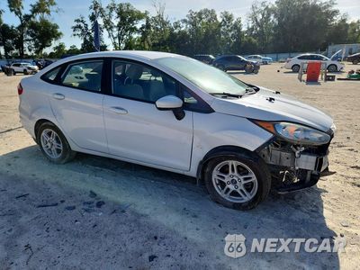 Czwarte zdjęcie samochodu z boku: 2019 FORD FIESTA SE VIN:3FADP4BJ0KM153185 - miniatura
