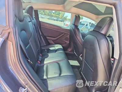 Zdjęcie 10 z 12 samochodu: 2022 TESLA MODEL 3 VIN:5YJ3E1EBXNF171572 - miniatura