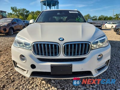 Piąte zdjęcie samochodu w środku: 2018 BMW X5 XDR40E VIN:5UXKT0C57J0W02451 - miniatura