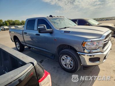 Czwarte zdjęcie samochodu z boku: 2024 RAM 2500 TRADESMAN VIN:3C6UR5CL1RG319630 - miniatura