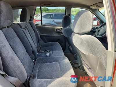 Zdjęcie 10 z 12 samochodu: 2004 HYUNDAI SANTA FE GLS VIN:KM8SC13E84U700078 - miniatura