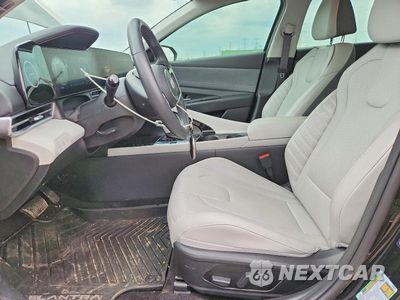 Zdjęcie 7 z 12 samochodu: 2024 HYUNDAI ELANTRA LIMITED VIN:KMHLP4DG1RU698109 - miniatura