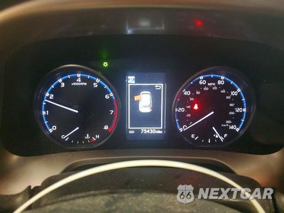 Zdjęcie 9 z 13 samochodu: 2018 TOYOTA RAV4 LE VIN:JTMBFREV9JJ259629 - miniatura