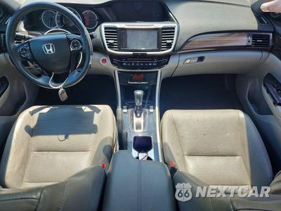 Zdjęcie 8 z 13 samochodu: 2016 HONDA ACCORD EXL VIN:1HGCR2F87GA036527 - miniatura