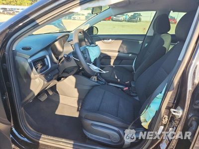 Zdjęcie 7 z 12 samochodu: 2021 KIA RIO LX VIN:3KPA24AD5ME412399 - miniatura