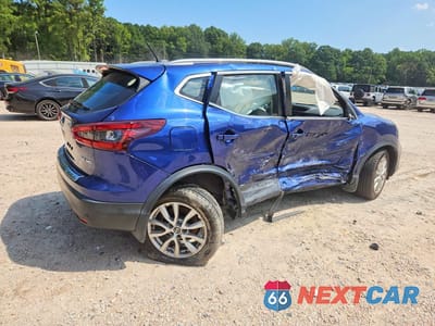 Trzecie zdjęcie samochodu z tyłu: 2020 NISSAN ROGUE SPORT SV VIN:JN1BJ1CW5LW388696 - miniatura