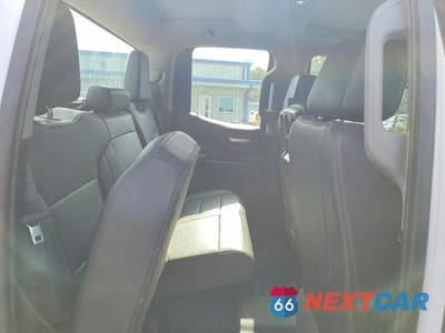 Zdjęcie 10 z 12 samochodu: 2019 CHEVROLET SILVERADO C1500 VIN:1GCRWAEH0KZ371989 - miniatura
