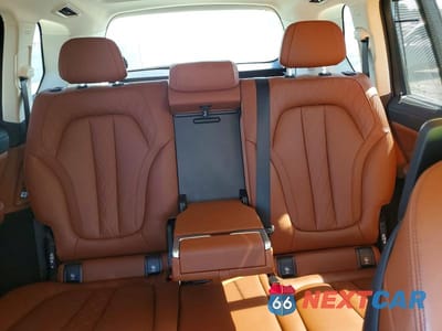 Zdjęcie 10 z 13 samochodu: 2019 BMW X7 XDRIVE40I VIN:5UXCW2C59KLB43790 - miniatura