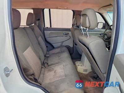 Zdjęcie 10 z 12 samochodu: 2010 JEEP LIBERTY SPORT VIN:1J4PP2GK6AW106376 - miniatura