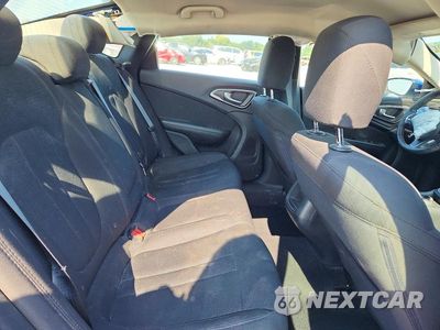 Zdjęcie 10 z 12 samochodu: 2016 CHRYSLER 200 LIMITED VIN:1C3CCCAB2GN126836 - miniatura