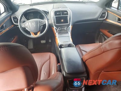 Zdjęcie 8 z 13 samochodu: 2016 LINCOLN MKX RESERVE VIN:2LMTJ8LP1GBL75907 - miniatura