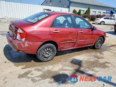 Trzecie zdjęcie samochodu z tyłu: 2005 KIA SPECTRA LX VIN:KNAFE121555170773 - miniatura