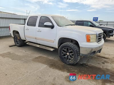 Czwarte zdjęcie samochodu z boku: 2008 GMC SIERRA C1500 VIN:2GTEC13J081335072 - miniatura