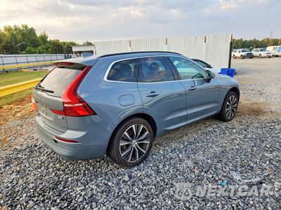 Trzecie zdjęcie samochodu z tyłu: 2022 VOLVO XC60 B5 MOMENTUM VIN:YV4L12RK3N1946232 - miniatura