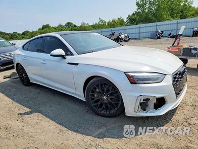 Czwarte zdjęcie samochodu z boku: 2021 AUDI A5 PREMIUM 45 VIN:WAUDACF5XMA023429 - miniatura