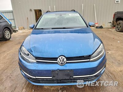 Piąte zdjęcie samochodu w środku: 2018 VOLKSWAGEN GOLF SPORTWAGEN S VIN:3VWD17AUXJM751711 - miniatura