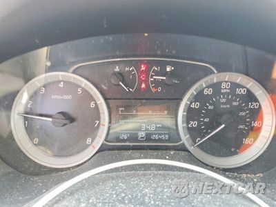 Zdjęcie 9 z 12 samochodu: 2015 NISSAN SENTRA SR VIN:3N1AB7AP7FY284599 - miniatura