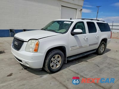 2010 GMC YUKON XL K1500 SLT 1GKUKKE3XAR257906 - główne zdjęcie licytacji z USA - miniatura