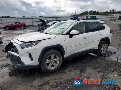 2021 TOYOTA RAV4 XLE JTMRWRFV5MD120808 - główne zdjęcie licytacji z USA - miniatura
