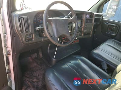 Zdjęcie 8 z 12 samochodu: 2005 GMC C5500 C5C042 VIN:1GDE5C1275F527543 - miniatura