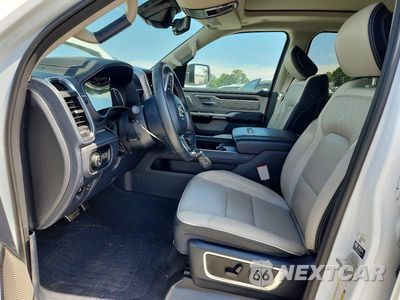 Zdjęcie 7 z 12 samochodu: 2023 RAM 1500 LIMITED VIN:1C6RREHT3PN683146 - miniatura
