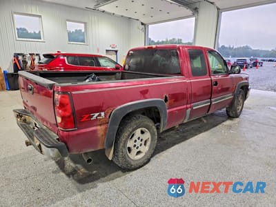 Trzecie zdjęcie samochodu z tyłu: 2006 CHEVROLET SILVERADO K1500 VIN:2GCEK19B561112347 - miniatura