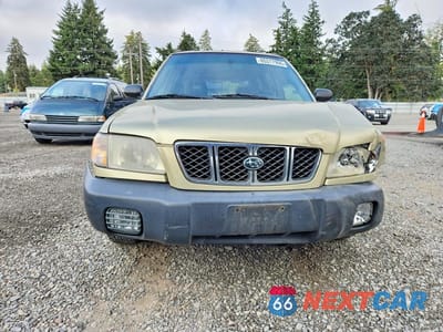 Piąte zdjęcie samochodu w środku: 2001 SUBARU FORESTER L VIN:JF1SF635X1H704152 - miniatura
